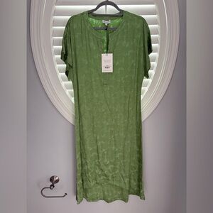 🆕 Sedge‎ green Amara dress in Seaweed size Small